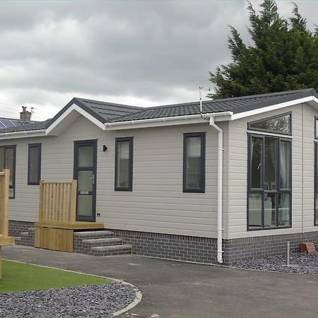 Hyattswood Lodges. Nr Brs Airport Bristol Exterior photo